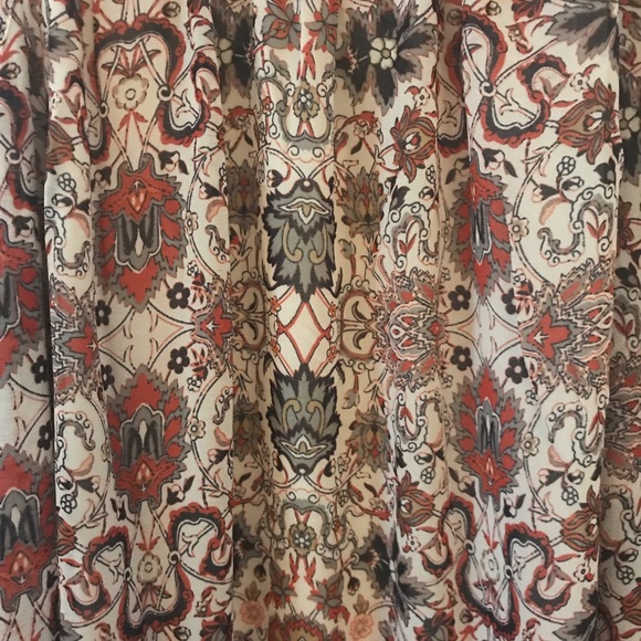 Chelsea & Theodore Cold Shoulder Blouse Size M - Picture 4 of 6